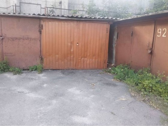 Кооператив Глибочицький  на вулиці Глибочицький 10 Київ