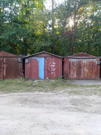 Металевий гараж в гк пущанський - фото 1