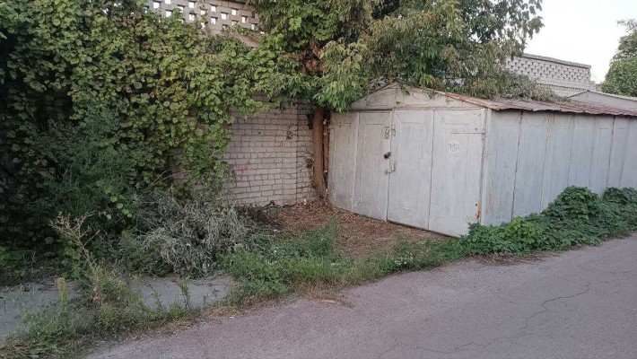 Продам гаражний бокс ГБК Залізничник Вокзальна Льва Толстого є Світло - фото 1
