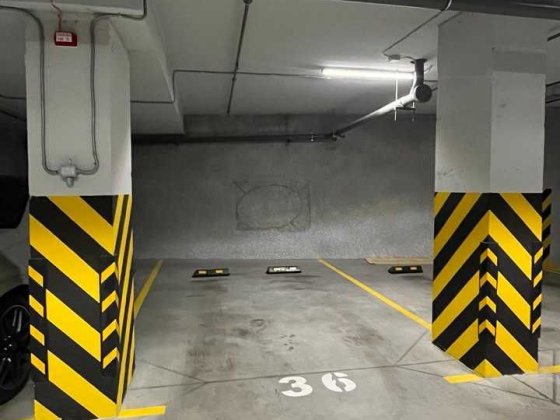 Продаж паркомісця Володимирська 86а Голосіївський Київ