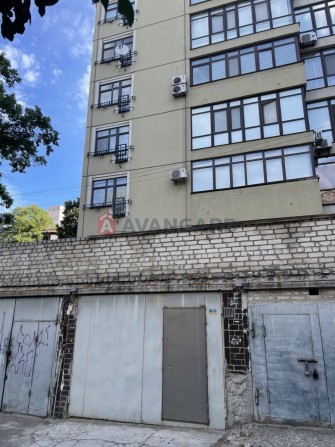 Продам великий гараж 20 м 2 в центрі Києва, Тургеневська - фото 1