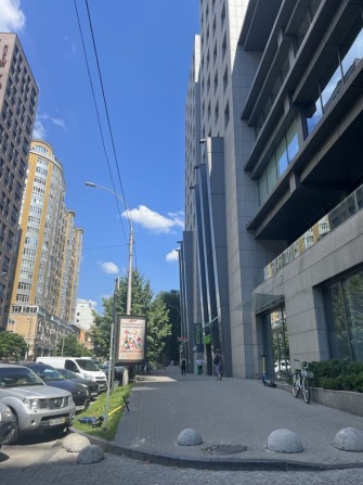 Продажа паркоместа 13м2 в ЖК Montreal House - фото 1