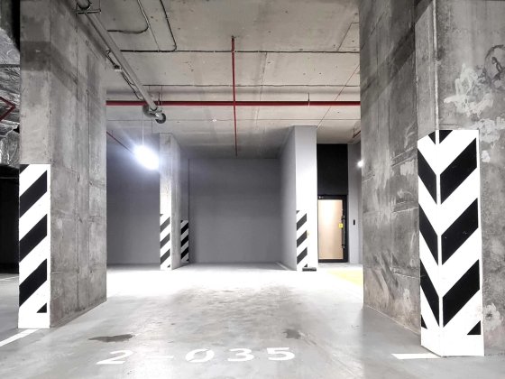 Паркинги Юніт Хоум Сіті, Ґарета Джонса 12, S=38м S=44м ЕлектроЗарядка Киев