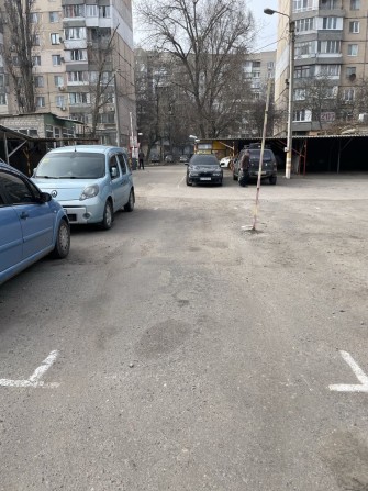 Продам место на автостоянке - фото 1