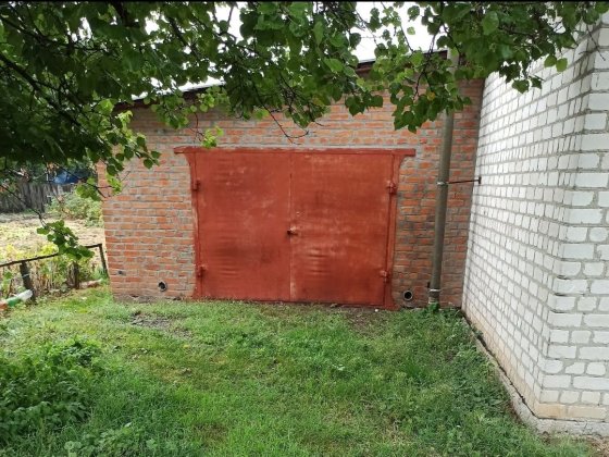 Продам цегляний гараж! Карлівка