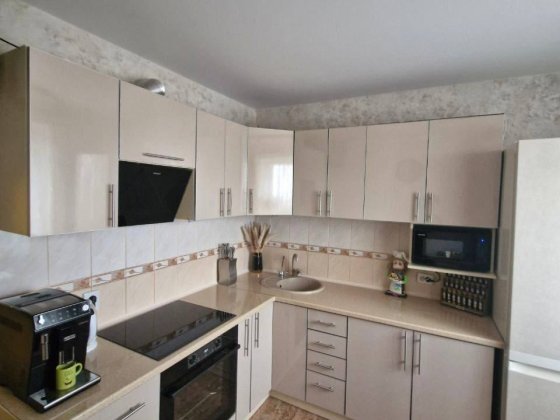 Продам 3к кв. Комарова с А.О. Луганськ