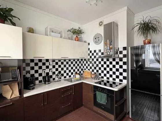 Продаж 2-кімнатної квартири на просп.Івасюка Володимира (Героїв Сталінграда), 2г Київ