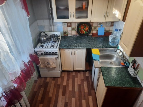 Сдам 1-ком. однокомнатную. Каменское. Черёмушки. Два дивана. Кам'янське