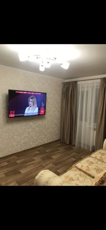 Сдам двухкомнатную квартиру с ремонтом! - фото 1