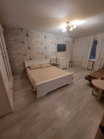Сдам 1 ком квартиру в Черноморске - фото 1