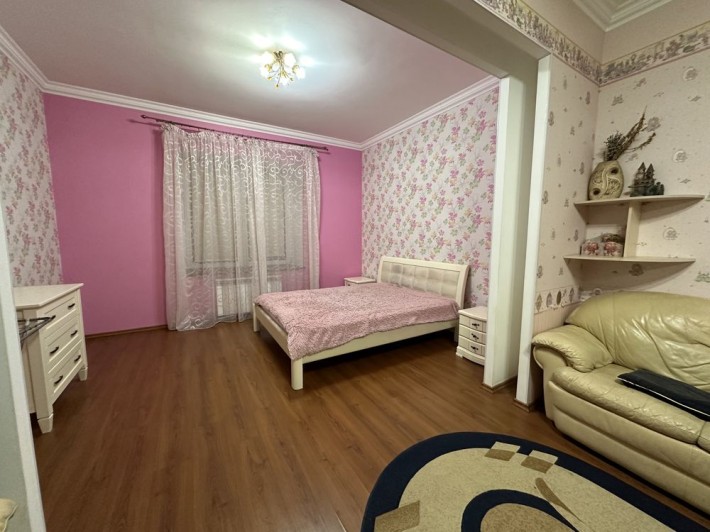 Сдам до Лета спальня и кухня-студия на пер.Хантадзе - фото 1