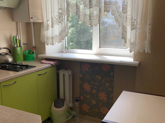 Сдам до лета 2 комнатную с ремонтом на Парковой Черноморск