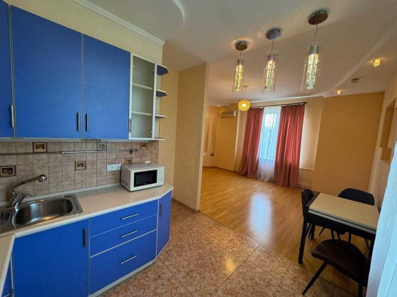 АРЕНДА 3-х комнатной квартиры Б.ХМЕЛЬНИЦКОГО, 13 (центр Краматорска). Краматорск