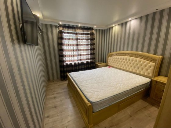 Сдам Центр,КУБ квартиру 3 х комнатную Павлоград