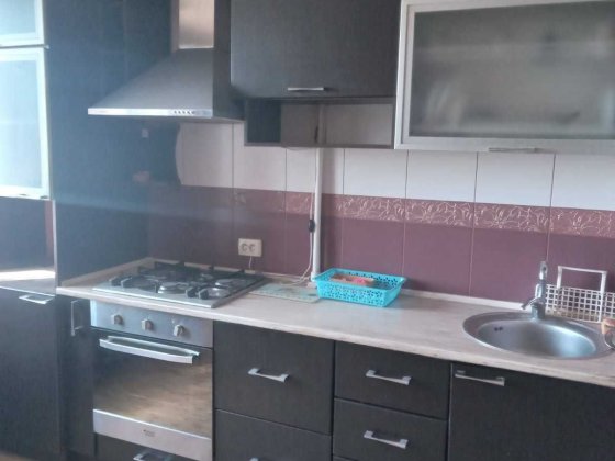 Здається 2-х кімнатна квартира в мр-ні Хімік, гарний стан, все є.