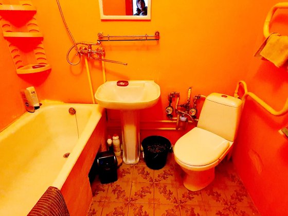 одно кімнатна квартира Пів-захід біля Катіона. Ріелтор Валєріч Хмельницький