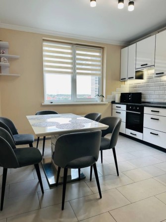 Оренда 46 Перлина 3-кімнатна квартира - фото 1