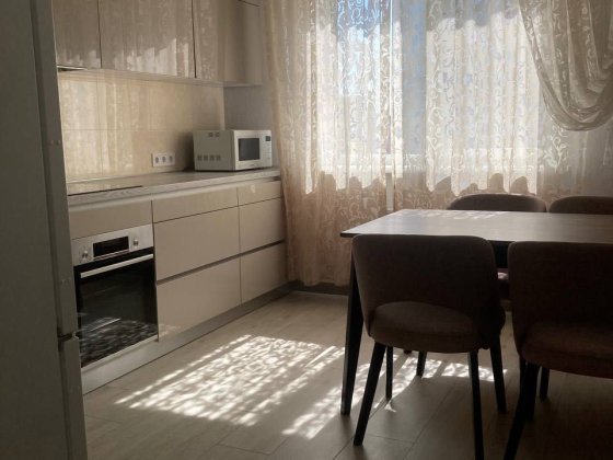 Довгострокова оренда квартири, Академіка Сахарова Ліски