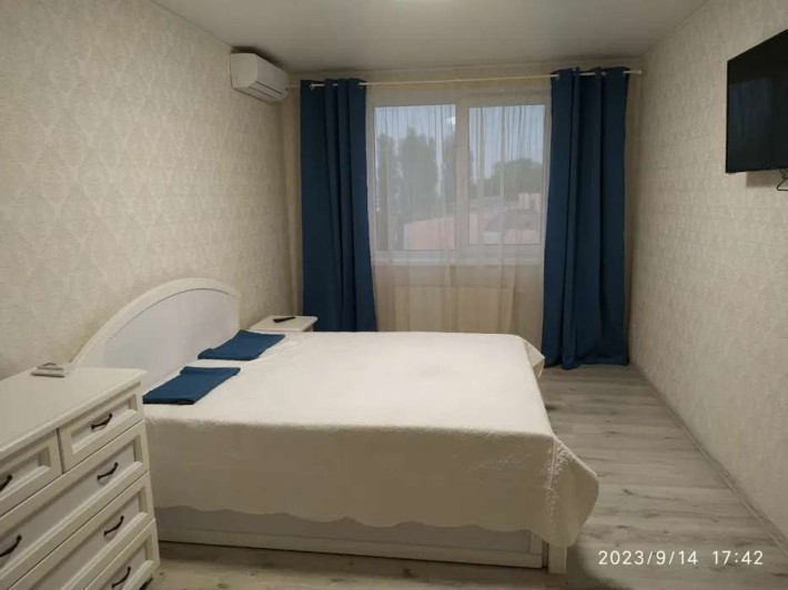 Продаж 1-к квартири вул. Академіка Лебедєва 1/8 - фото 1