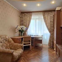 Продаж 1-к квартири вул. Мрії 4а Киев