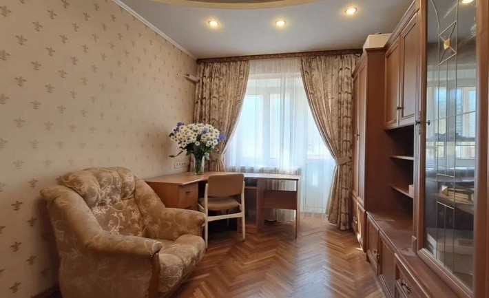 Продаж 1-к квартири вул. Мрії 4а - фото 1