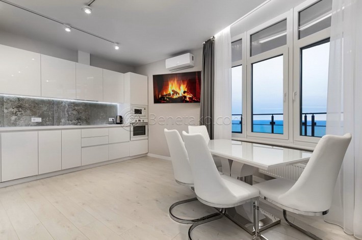 Квартира с балконом и видом на море в Аркадии. - фото 1