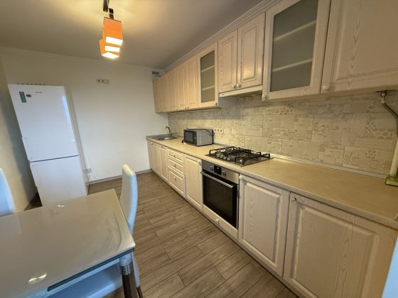 Здам квартиру в центрі по вул.Шевченко ( 70 кв.метрів) Бориспіль