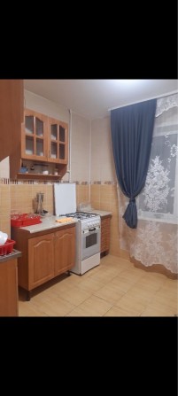 Здаємо в оренду 2-во кімнатну квартиру по вул. Героів Крут, (Арарат). - фото 1