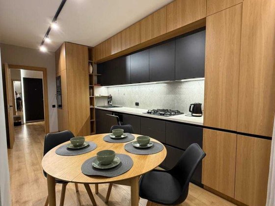 Оренда стильної 2-кімнатної квартири біля Піонерського парку_AI Івано-Франківськ