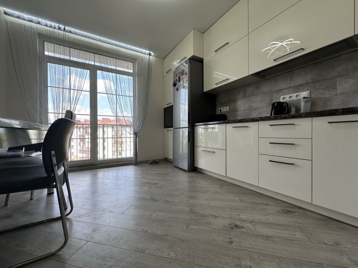 Оренда 2 кімнатної квартири, новобудова, р-н Глобуса - фото 1