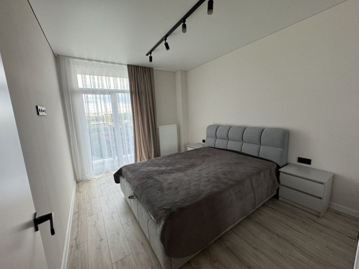 Перша здача сучасної 1-кімнатної квартири в елітному ЖК біля Озера - фото 1