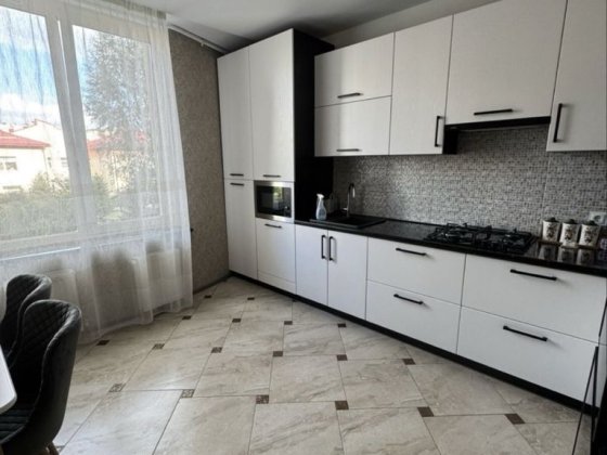 Оренда 2 кімнатної квартири 55 район Луцк