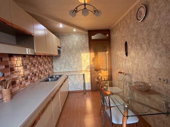 Трикімнатна квартира на Фурманова(П.Сагайдачного). Полтава