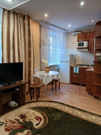 Оренда квартири на Соцмісті, опалення безкоштовно - фото 1