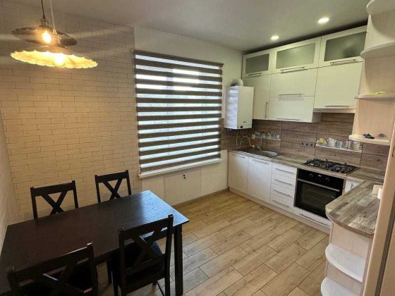 Здається 2 кімнатна квартира 62 м2 Рівне