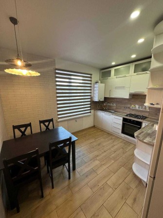 Здається 2 кімнатна квартира 62 м2 - фото 1