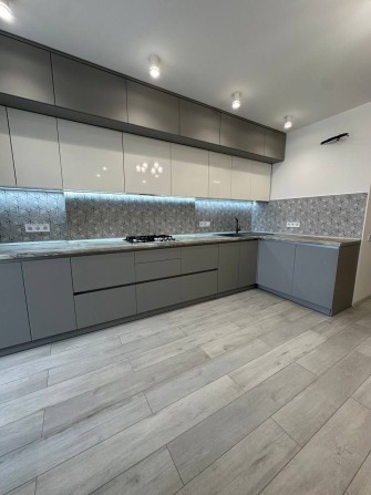 Оренда 1 км квартири поруч з озером - фото 1