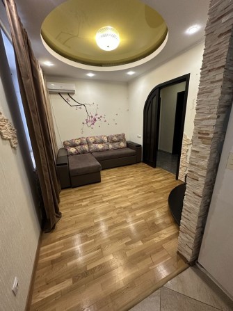 Сдам двушку с ремонтом Соцгород. - фото 1