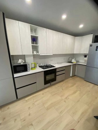 Здається в оренду 1-кімнатна квартира в центрі. ЖК Family Plaza. - фото 1