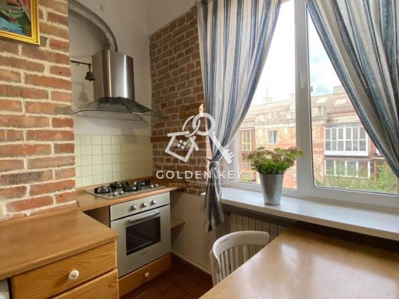 Оренда студії в Центрально-Міському районі Кривой Рог