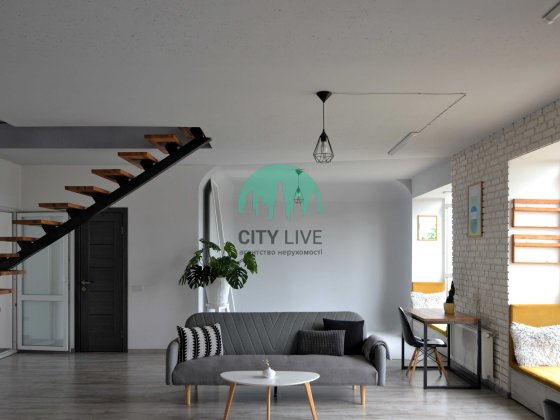 Оренда тривневої квартири по вул. Європейська Площа (38) Ивано-Франковск