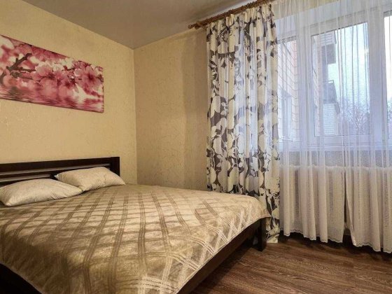 Оренда 2 кімнатної квартири р-н Жд вокзалу Ровно