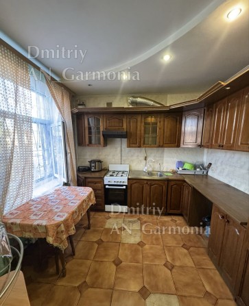 4-к Зыгина, Рядом трц Киев - фото 1