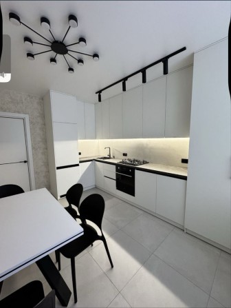 Вишукана 1 квартира на березі Дніпра Сімейний Люкс - фото 1