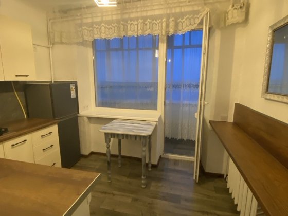 Оренда 1кімнатноі́ Головна/Проспект Черновцы