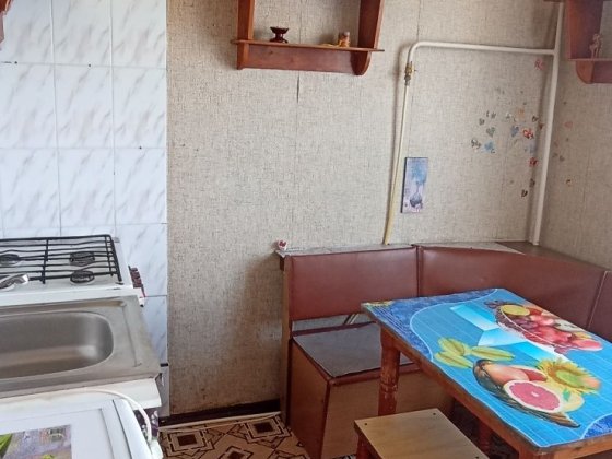 2 -кімнатна квартира на вул. Єськова Чернигов