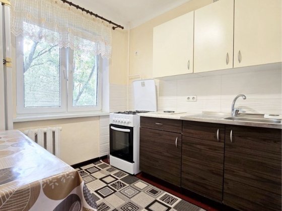 Оренда 1 кімн. З РЕМОНТОМ, ТЦ МАЙДАН (Проспект), меблі, техніка,балкон Черновцы