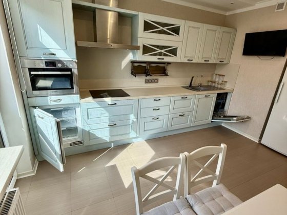 Оренда 4-к квартири, 147 кв м ,  ЖК Сонячна Брама,Голосіїво. Київ