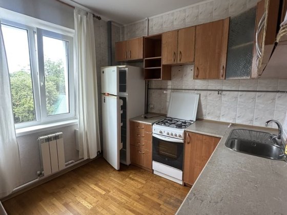 Оренда 3-кім. квартира в центрі Чернигов