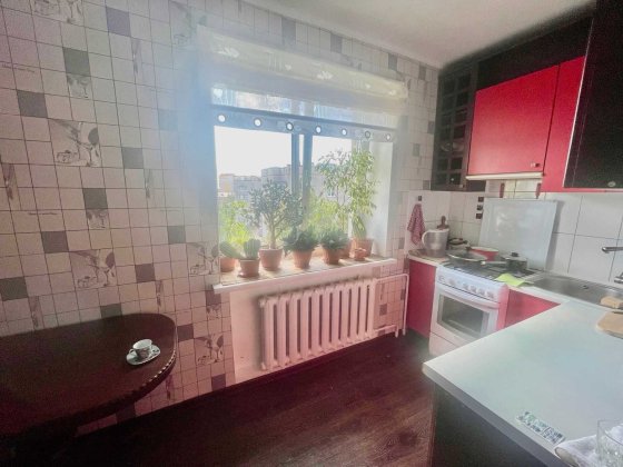 1-кімн. 40 кв.м Ремонт.Меблі.Техніка. Р-н "Хіміки" Чернигов